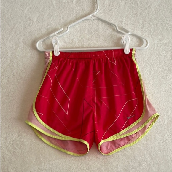 Nike Women's DriFit  Running/athletic Shorts Retro Style SIZE M - Picture 1 of 9